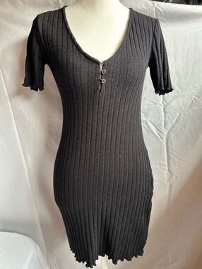 Black ribbed body on mini dress